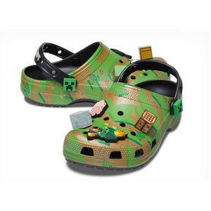 CROCS Minecraft Elevated Clog with Jibbitz, size 6